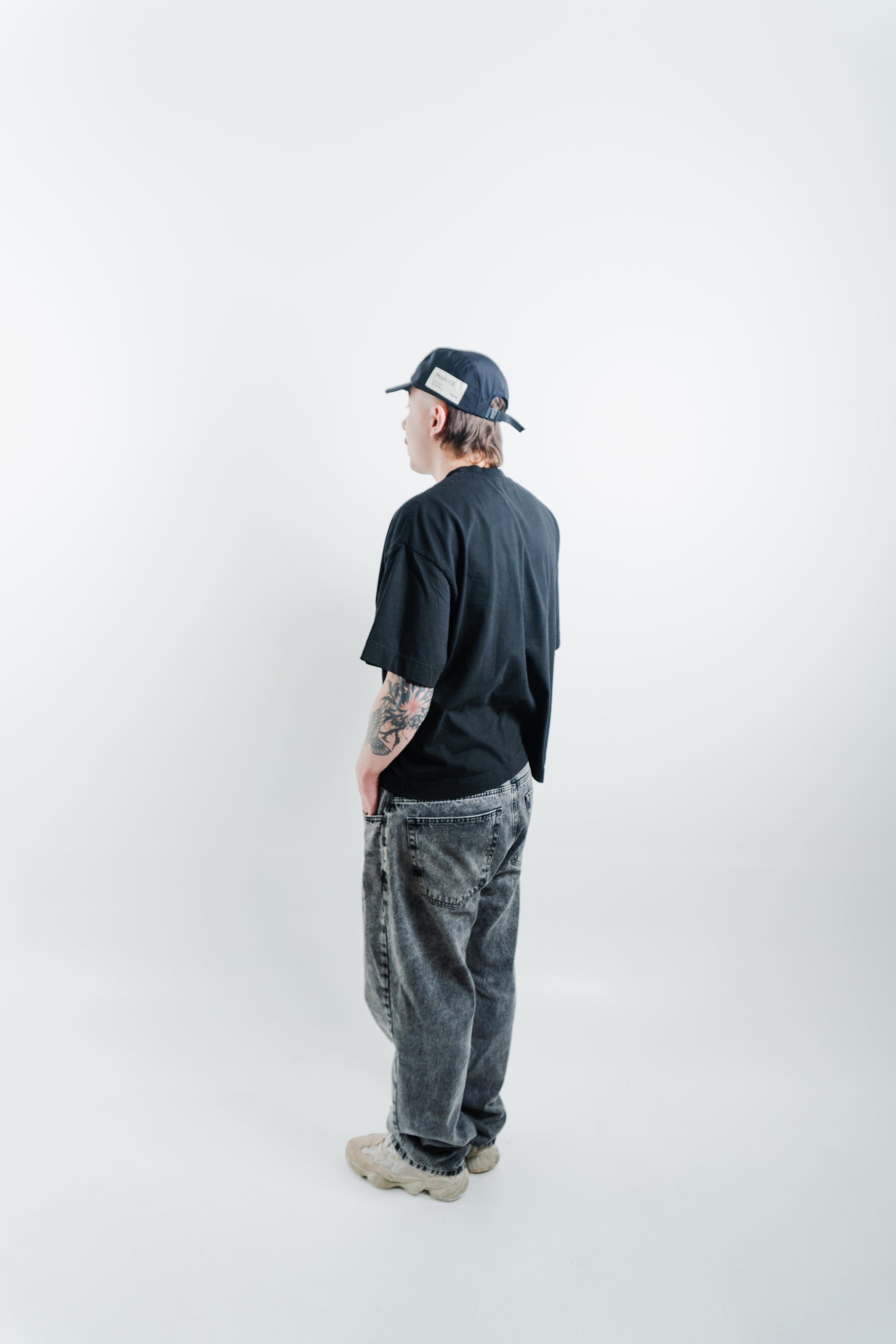 CAMISETA HEAVY BOXY PATO - PRETA