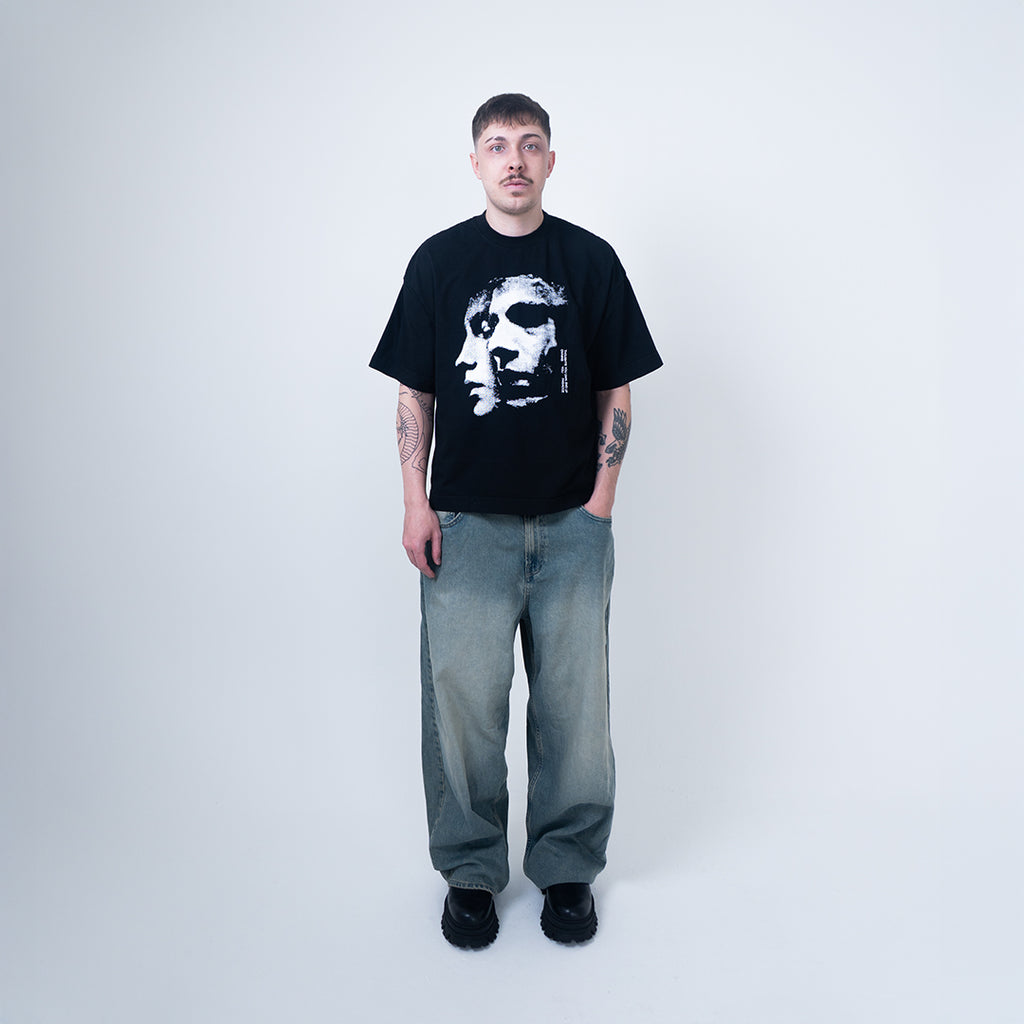 CAMISETA BOXY FACES - PRETA