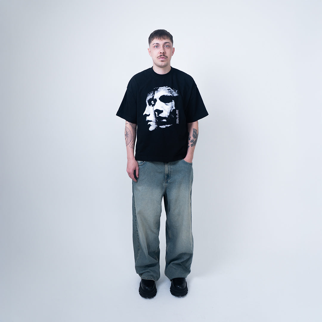 CAMISETA BOXY FACES - PRETA